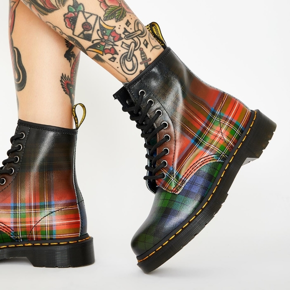 Dr. Martens Shoes - NEW Dr. Martens Docs Tartan Plaid Combat Boots UK4